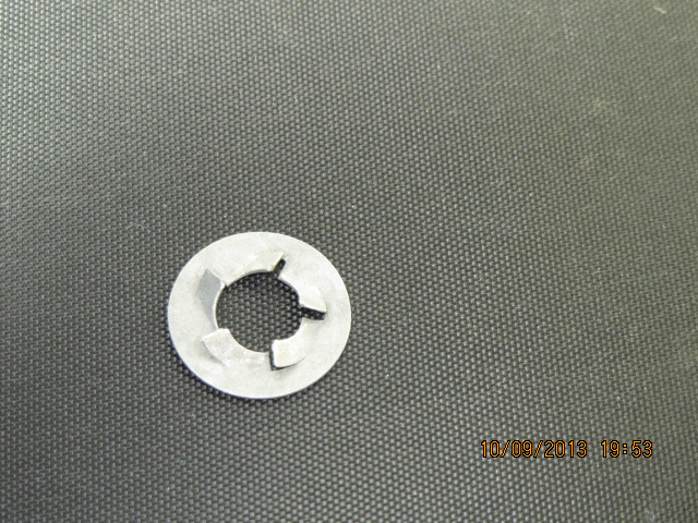 (image for) 1/4 PUSHNUT RETAINERS O.D 1/2 10PC - Click Image to Close